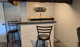 1494 Hilton Dr, Akron, OH 44313