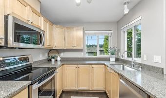 14705 SW SANDHILL Loop 203, Beaverton, OR 97007
