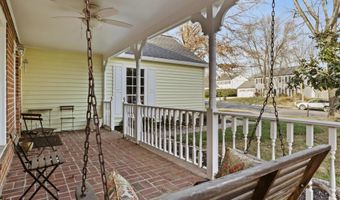 5512 DUNSMORE Rd, Alexandria, VA 22315