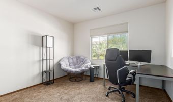 206 W HAWAII Dr, Casa Grande, AZ 85122