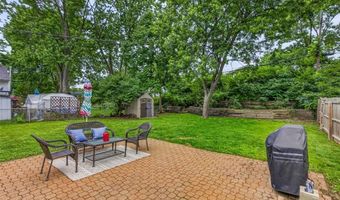 9541 Dulles Ct, Affton, MO 63123