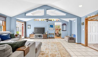 13 Mulcahy Ln, Billerica, MA 01821