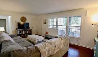 948 Pinebluff Lake Rd, Aberdeen, NC 28315