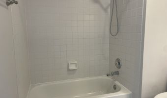 28 Waverly Ct 28, Algonquin, IL 60102