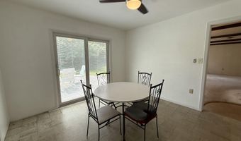 19 Courtland Ln, Aberdeen, NJ 07747