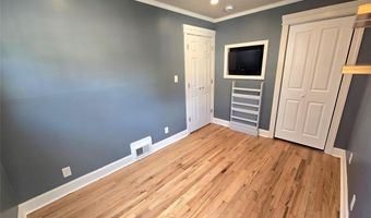 211 New Jersey Ave, Bergenfield, NJ 07621