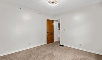 440 Long St, Ashville, OH 43103