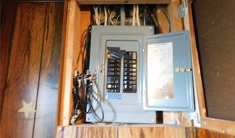 1361 E 28th St, Ashtabula, OH 44004