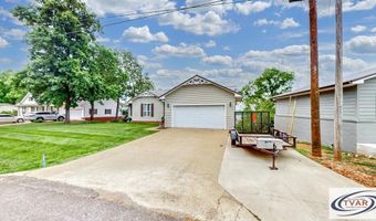 495 Shore Dr, Big Sandy, TN 38221