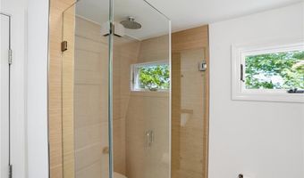 24 Wildflower Rd, Barrington, RI 02806