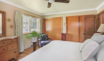 904 Squire Ln, Aberdeen, SD 57401