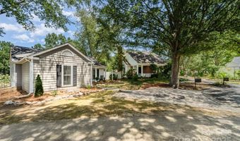 2722 Hillmont Dr, Charlotte, NC 28226