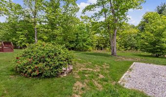 14 Karolina Ln, Bedford, NH 03110