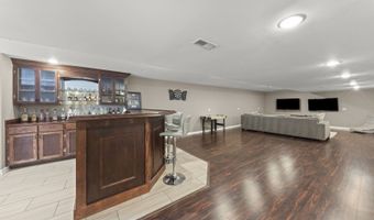 621 Lake Cornish Way, Algonquin, IL 60102