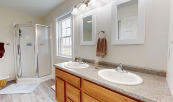 48 Lubear Way, Auburn, ME 04210