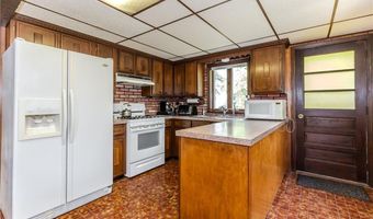 3 Ostend St, Johnston, RI 02919