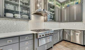 18 AVON Rd, Warren, NJ 07059