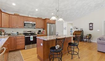 72 Country Meadow Ln, Glocester, RI 02814