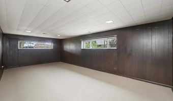 108 N May St, Addison, IL 60101
