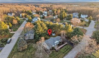 2 Mulberry Dr, Cranston, RI 02921