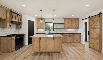 271 Rolling Ranch Blvd, Alvord, TX 76225