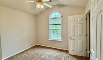 15 Pennine Ln, Bella Vista, AR 72714