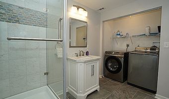 47 Timber Cove Ct, Amherst, NY 14051