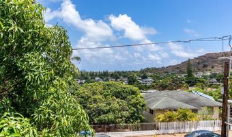 1227 Mowai St, Kailua, HI 96734