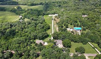 22165 171st St, Basehor, KS 66007