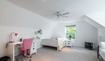 124 Auncient Oak Rd, Bethlehem, CT 06751