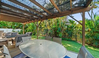 214 Kauhaa St, Kihei, HI 96753
