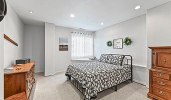 822 Fox Hollow Ln, Golden, CO 80401