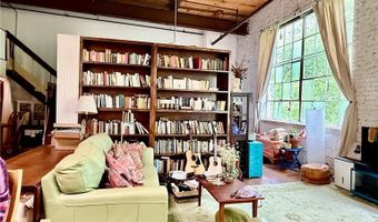 585 White Cir 504, Athens, GA 30605