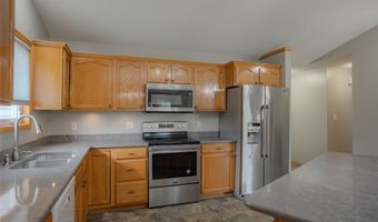 804 NE Michael Ct, Ankeny, IA 50021