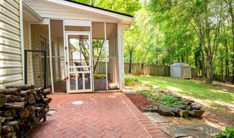 165 Spring Lake Dr, Athens, GA 30605