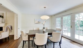 4238 50TH St NW, Washington, DC 20016