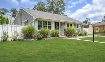 62 Birch St, Beachwood, NJ 08722