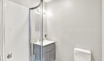 26 E Plum St, Anderson, IN 46012