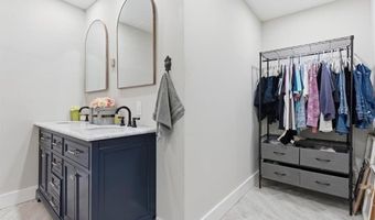 121 RIPLEY Ave, Adairsville, GA 30103