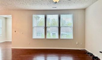 522 Heritage Woods Dr, Akron, OH 44321