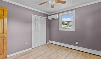 5 Lea Dr, Bristol, RI 02809