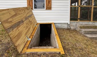 519 State Highway Jj, Aurora, MO 65605