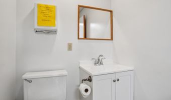 2721 SW 30th St, Des Moines, IA 50321