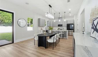 5719 PENINSULAR Dr, Belle Isle, FL 32809