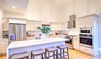 6 Grandstand Dr, Lincoln, RI 02865