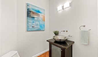 210 N Stage Coach Ln, Fallbrook, CA 92028