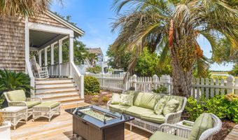 41 Transom Row, Bald Head Island, NC 28461