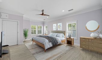 50 BEACH COTTAGE Ln, Atlantic Beach, FL 32233