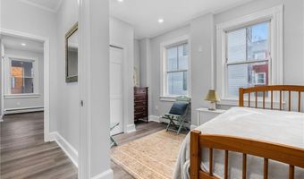 10 Braman St 1, Newport, RI 02840