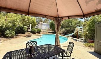 3096 Coral Tree Ln, Fallbrook, CA 92028